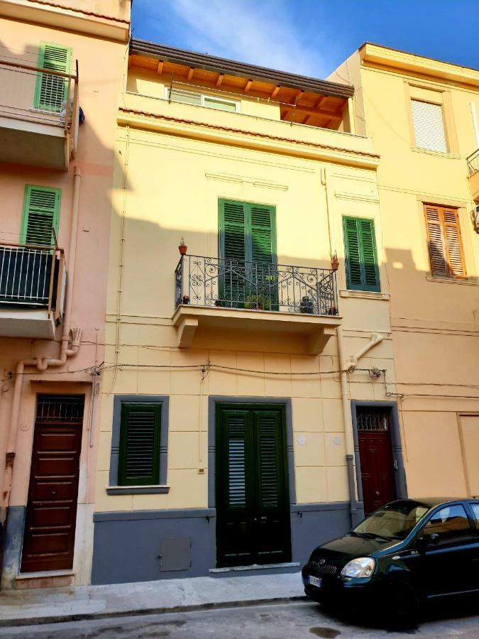 Casa Verdi, Confortevole Bilocale In Centro, 1° P Bagheria Exterior foto